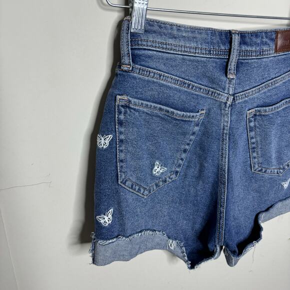 Hollister Curvy Ultra High Rise Mom Short 3" Embroidered Butterflies Size 00 - Picture 9 of 12